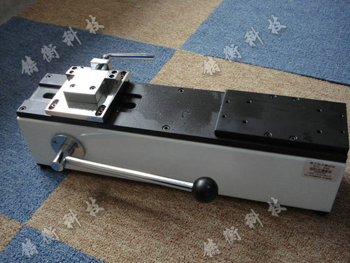 手動(dòng)臥式測(cè)試臺(tái)圖片